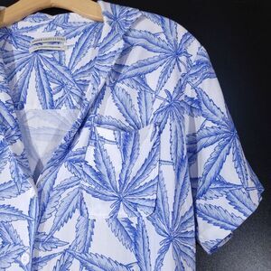 Mary Jane Button Down Shirt Blue Floral Pocket Front Collared Shirt Small